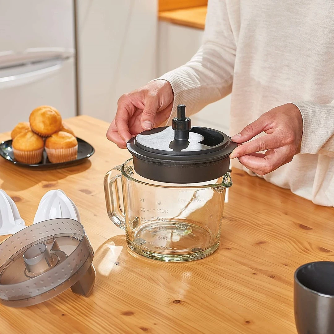 Stiskalnik za citruse Black+Decker BXCJ30E, 30 W, črn