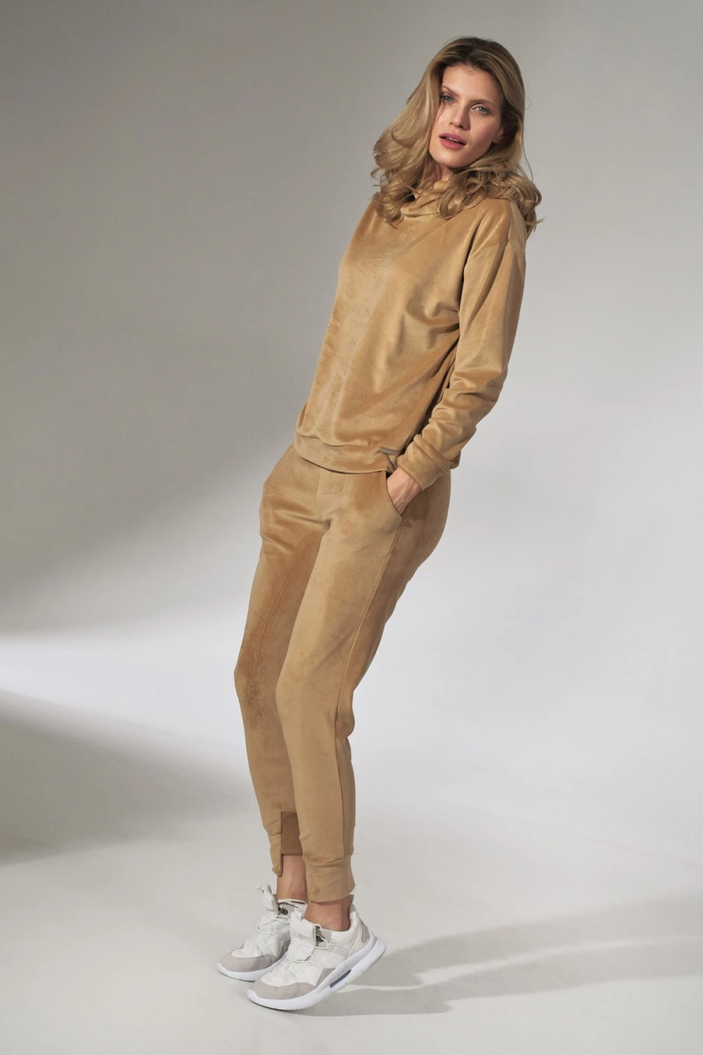 Bluza s kapuco, Figl model 151808, bež