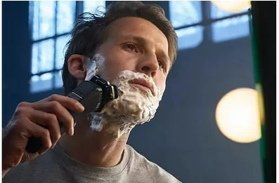 Brivnik Philips SHAVER Series 7000 S7886/35, črn