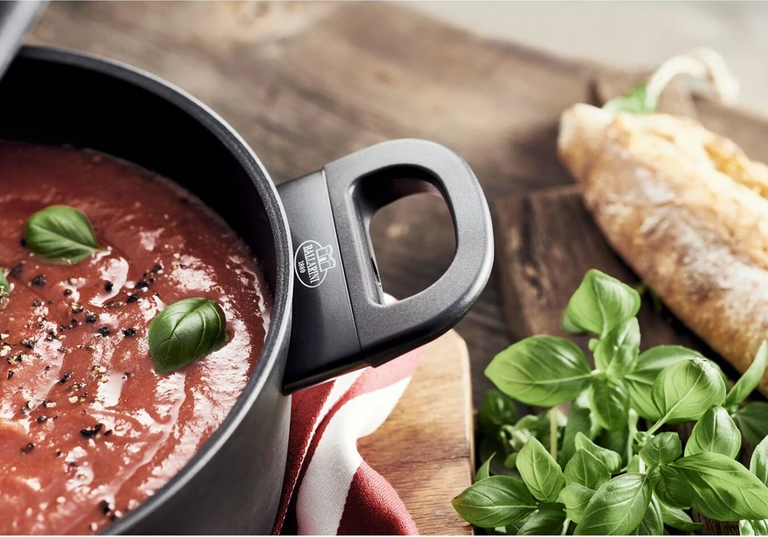 Lonec, 24 cm, aluminij, s steklenim pokrovom, črn BALLARINI 75002-921-0