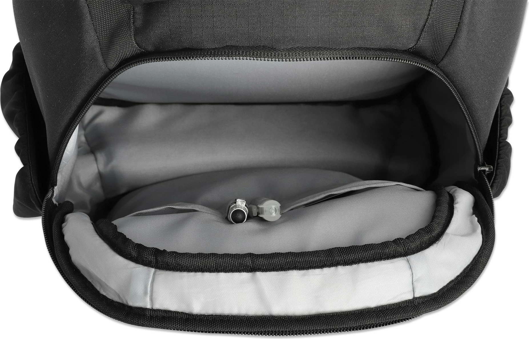 Nahrbtnik MANHATTAN Amsterdam za prenosnik 13,3", črn