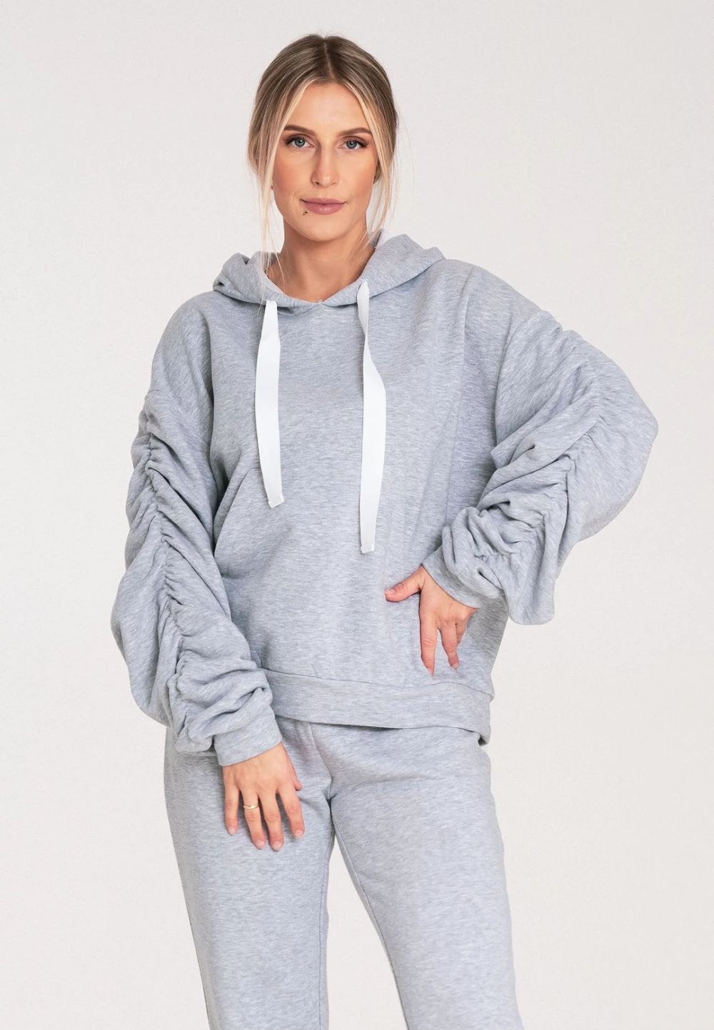 Pulover s kapuco Figl model 203134, siv