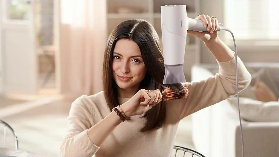 Sušilec za lase, 2100 W, bel — Philips BHD501/00 Sušilec za lase, 2100 W, bel — Philips BHD501/00