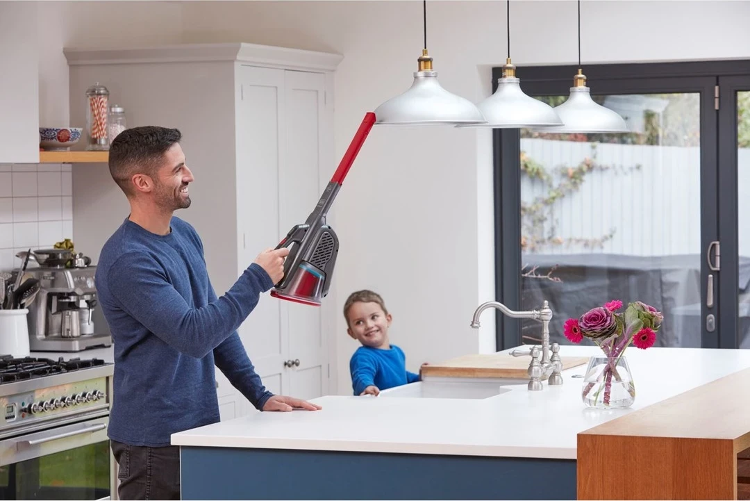 Ročni sesalnik Black & Decker, 20 W