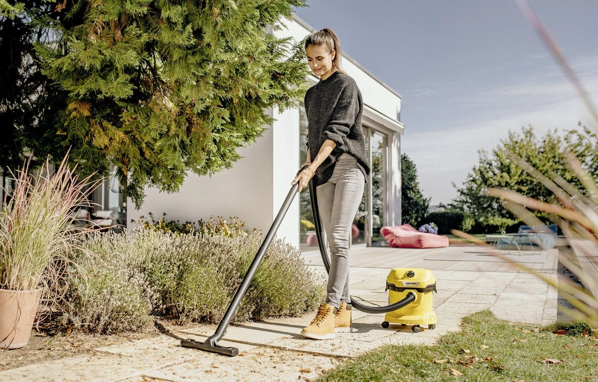 Sesalnik za mokro in suho čiščenje 12 L, 1000 W, rumeno/črn - Karcher WD 2 Plus V-12/4/18/C