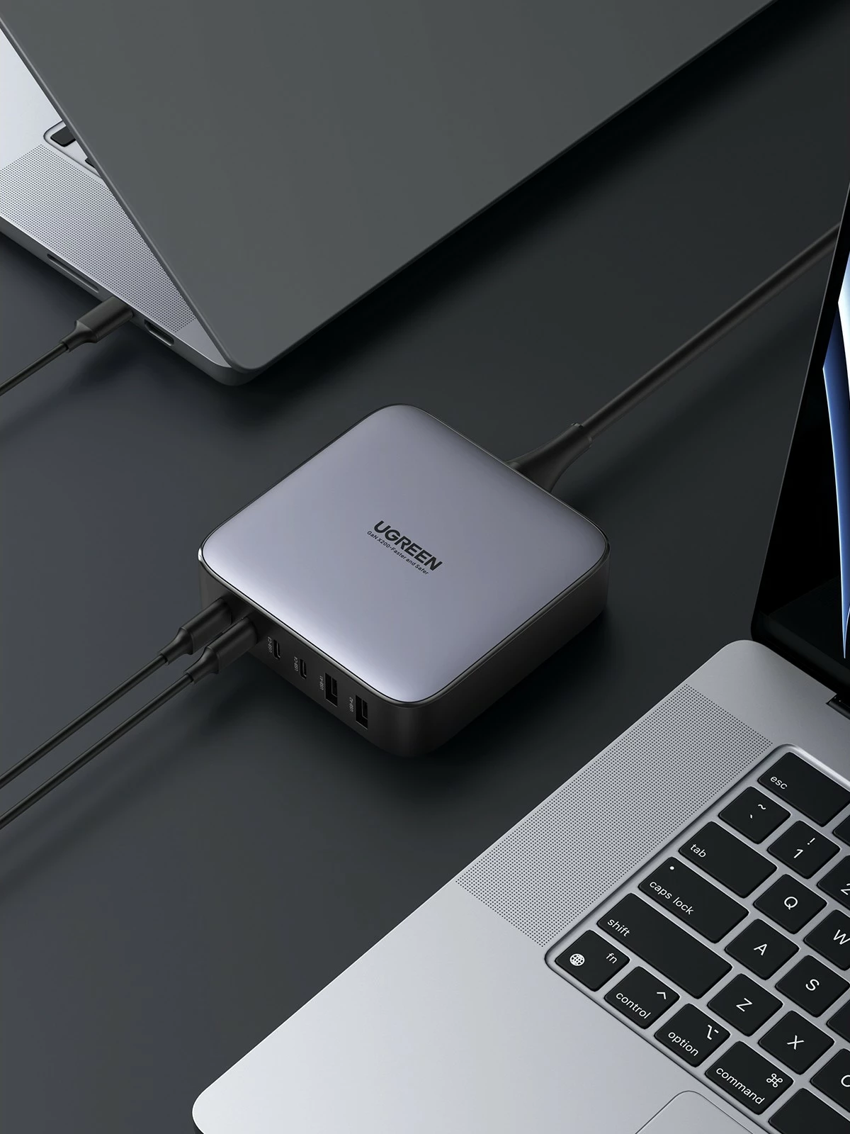 Namizni polnilec Ugreen Nexode 40914, 200 W, GaN, USB-C/USB-A, črno/siv Namizni polnilec Ugreen Nexode 40914, 200 W, GaN, USB-C/USB-A, črno/siv