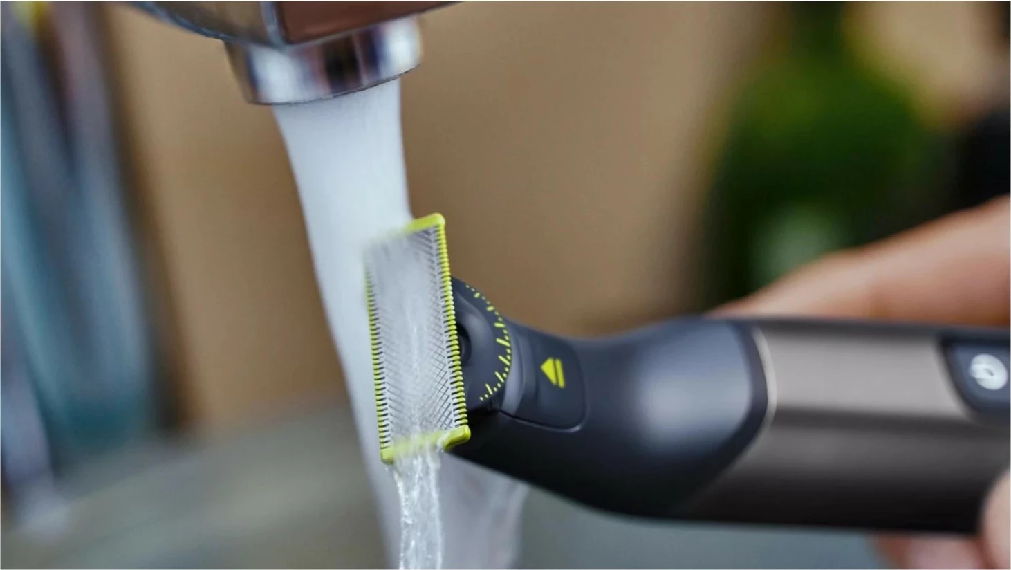 Brivnik Philips OneBlade Pro 360 QP6552/15, siv