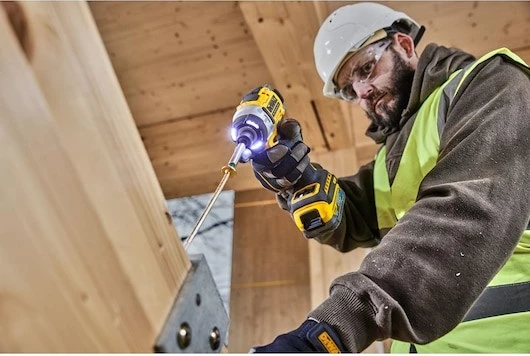 Udarni vijačnik, 18 V, brezkrtačen, 1,1 kg, rumeno/črn DeWalt DCF860N-XJ