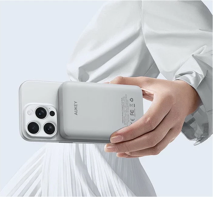 Prenosna baterija (power bank) MagFusion Slim 10000mAh, AUKEY PB-MS04, MagSafe, 20W, bela