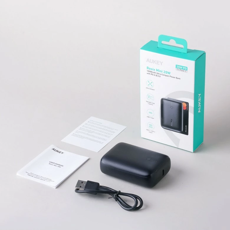 Power bank AUKEY PB-Y55, 10000 mAh, 22,5 W, 2x USB, siv Power bank AUKEY PB-Y55, 10000 mAh, 22,5 W, 2x USB, siv