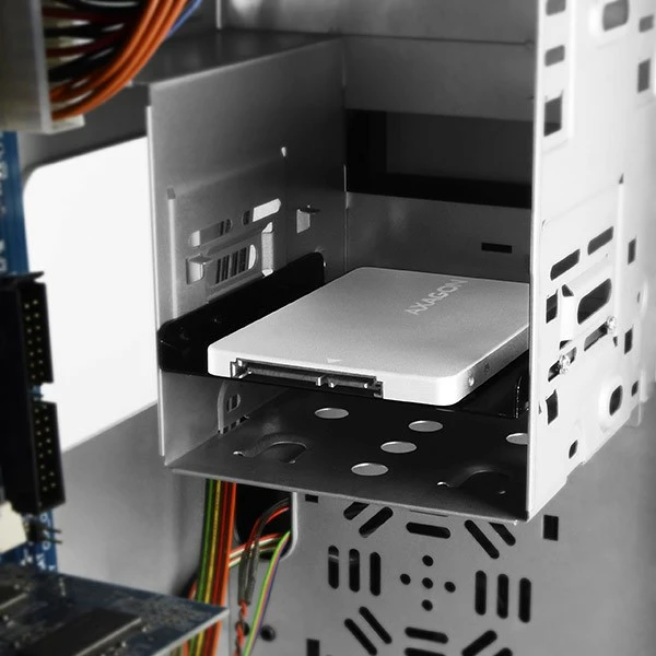 Notranje računalniško ohišje za SSD M.2 SATA, 2,5", AXAGON RSS-M2SD, srebrno Notranje računalniško ohišje za SSD M.2 SATA, 2,5", AXAGON RSS-M2SD, srebrno