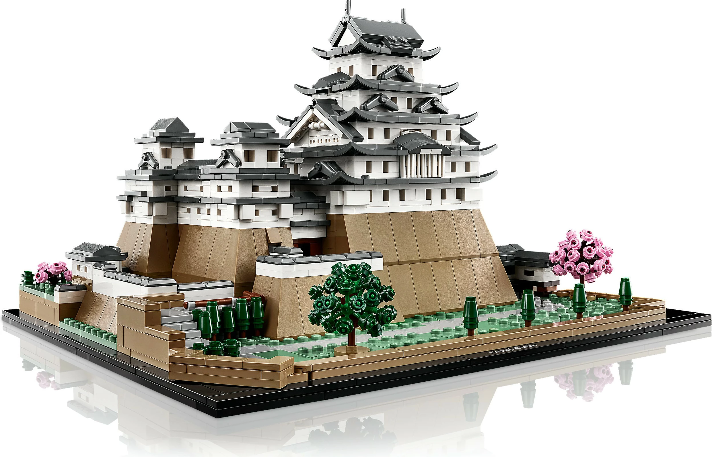 Model Himeji Castle, LEGO 21060, 2125 kosov, večbarven