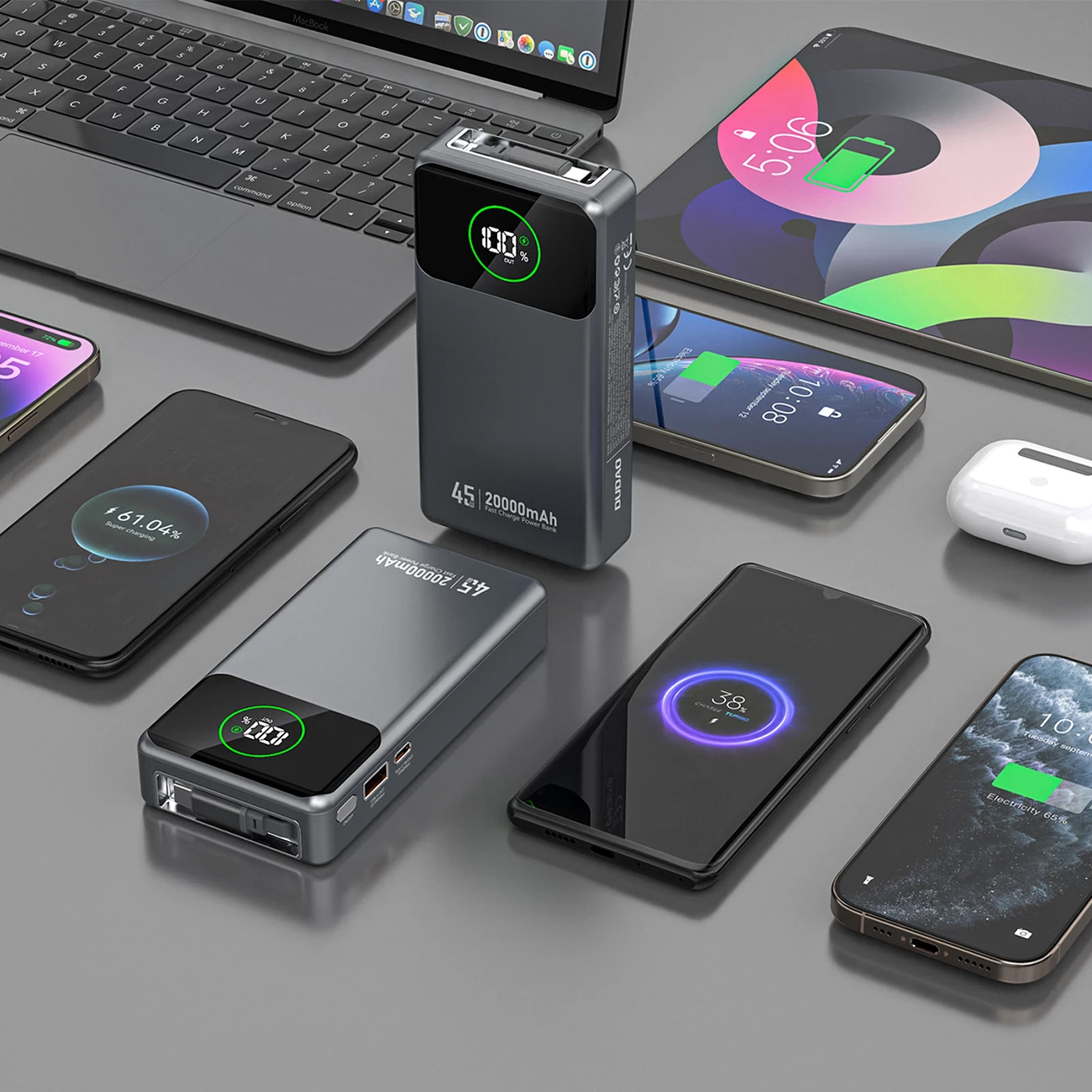 Powerbank 20000 mAh, 45W, z vgrajenim izvlečnim USB-C kablom — Dudao K31 Pro, siva