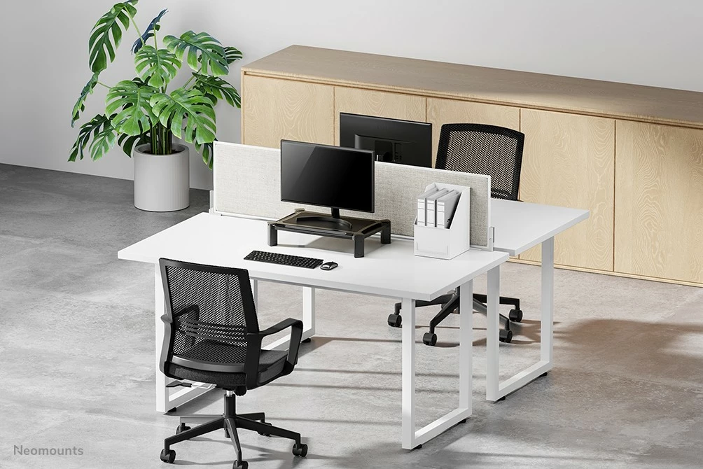 Riser za monitor in prenosnik Neomounts, prostostoječi, 10 kg, 25,4 cm (10"), 81,3 cm (32"), nastavljiva višina, črn Riser za monitor in prenosnik Neomounts, prostostoječi, 10 kg, 25,4 cm (10"), 81,3 cm (32"), nastavljiva višina, črn