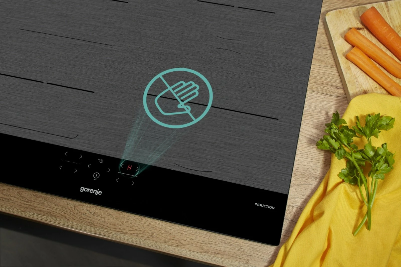 Indukcijska kuhalna plošča Gorenje GI6421SYB, 4 cona, črna