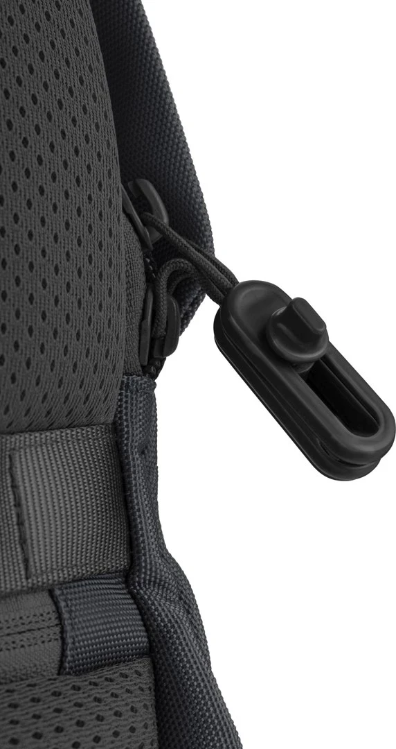 Nahrbtnik proti kraji XD Design, 15,6\", črn