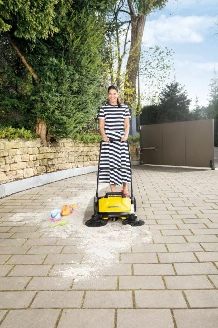Ročni pometalnik Karcher S 4 Twin 1.766-360.0, 20 L, rumeno/črn