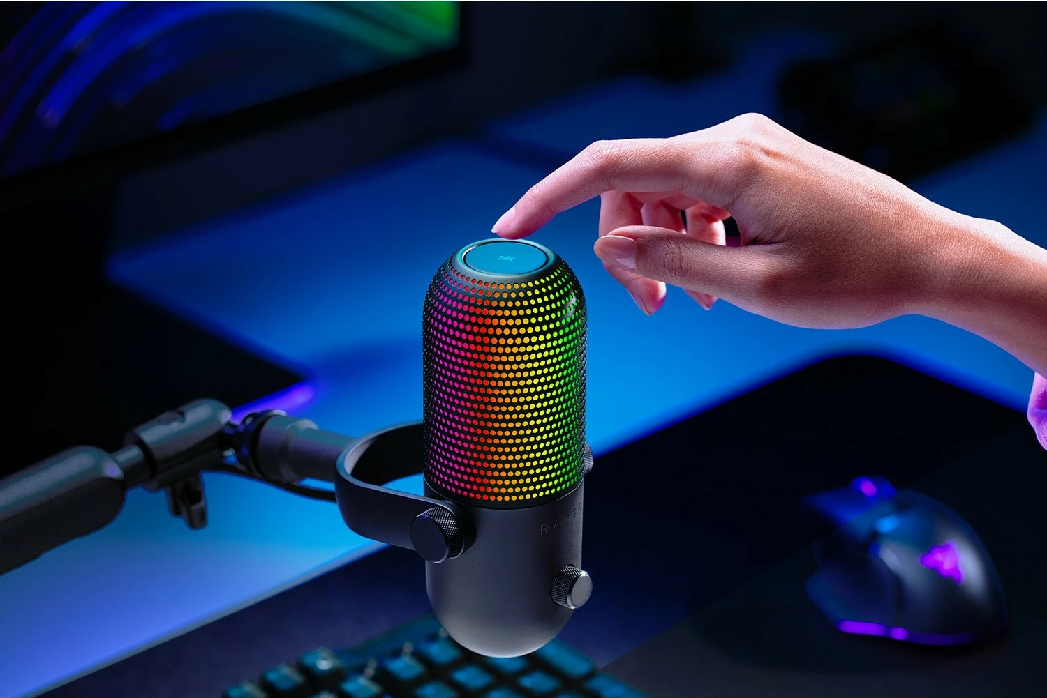 Mikrofon zvočnikov Razer Seiren V3 Chroma, RGB, črn