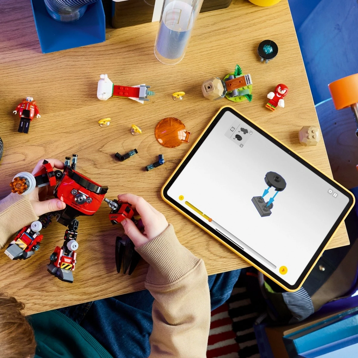 Gradbeni set, Knuckles proti Dr. Eggman v Egg Crusher Mech (350 kosov) - LEGO Sonic the Hedgehog 77005