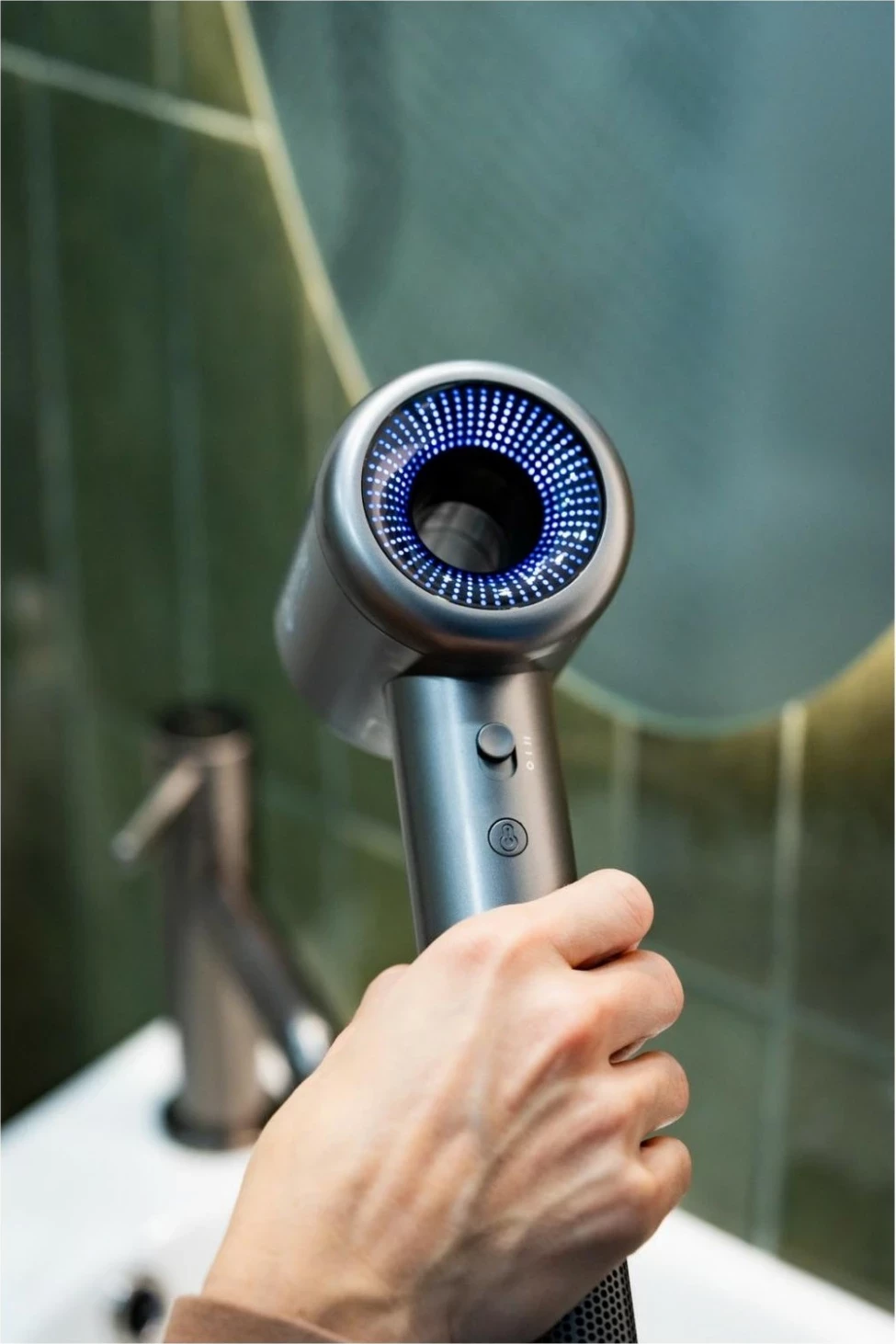 Sušilnik za lase Oromed Oro-F9 Sonic, 1600 W, ionizacija, srebrn