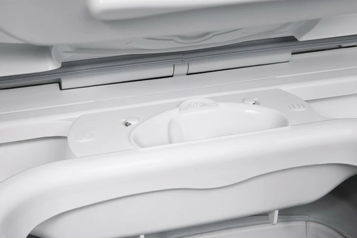 Pralni stroj z zgornjim polnjenjem Electrolux EW6T537P, 7 kg, bel