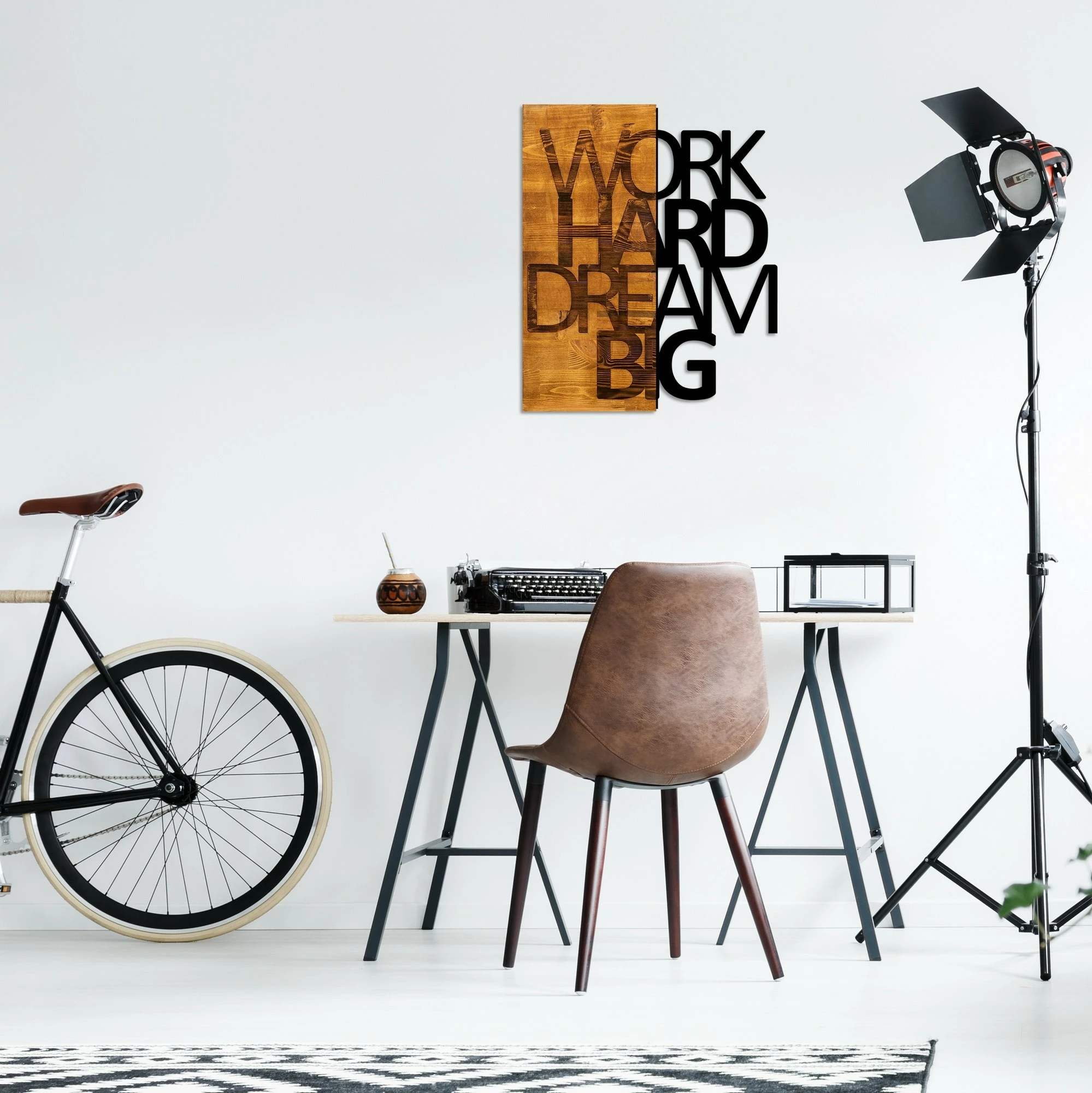 Lesen dekorativni stenski okrasek, Wallity, Work Hard Dream Big, oreh in črn, 48 x 58 cm