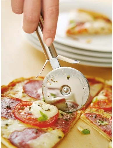 Rezilo za pico WMF 1871346030, nerjaveče jeklo, z luknjo za obešanje