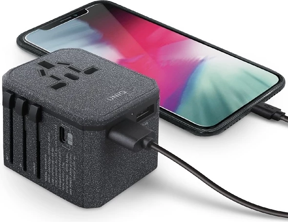 Univerzalni potovalni adapter UNIQ Voyage LITHOS Collective 33W, 2xUSB PD 18W QC 3.0, siv