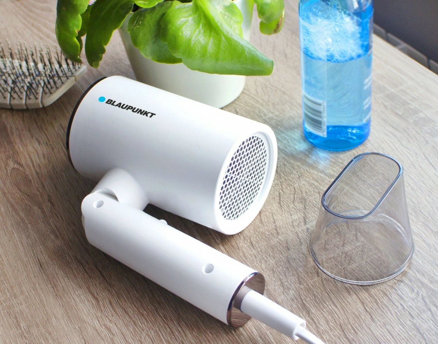 Sušilec za lase Blaupunkt HDD401WH, 1600 W, bel