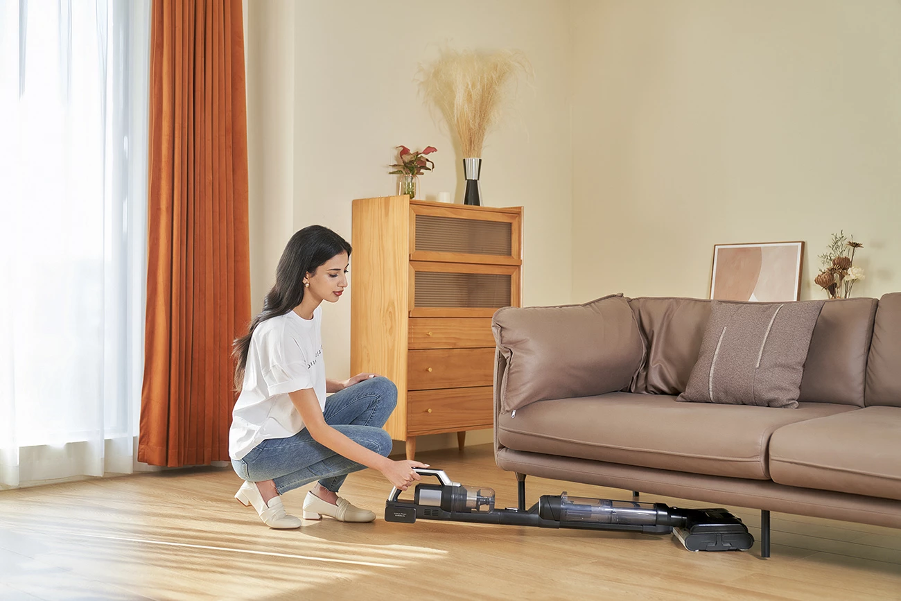 Sesalnik brez kabla 3-v-1, 400 W, 4000 mAh, 0,6 L, srebrno/siv JIMMY PW11