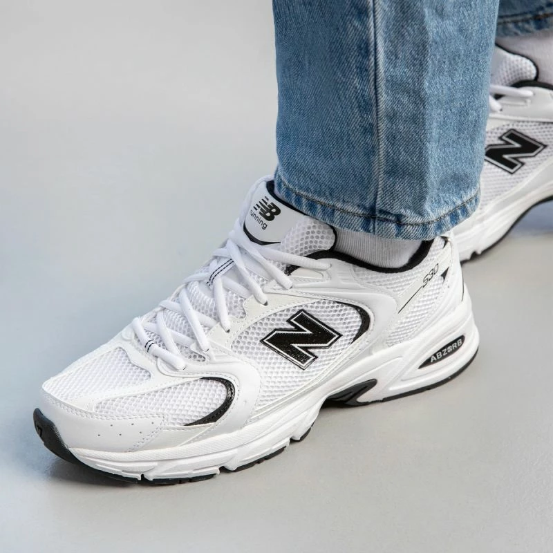 Superge New Balance MR530EWB, bele
