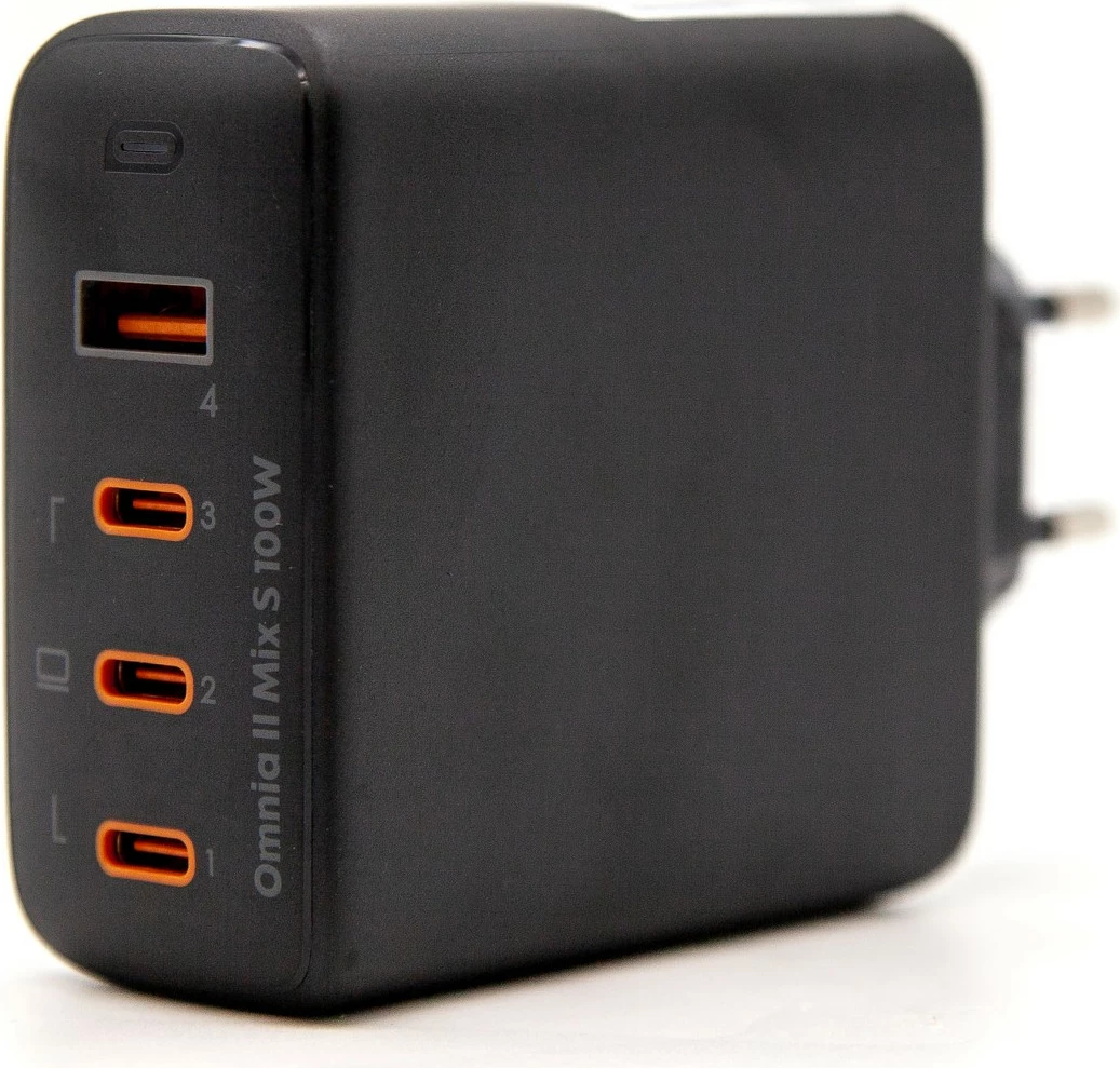 Stenski polnilec AUKEY Omnia II PA-B7S, 100 W, 4×USB (3×USB-C + 1×USB-A), črn