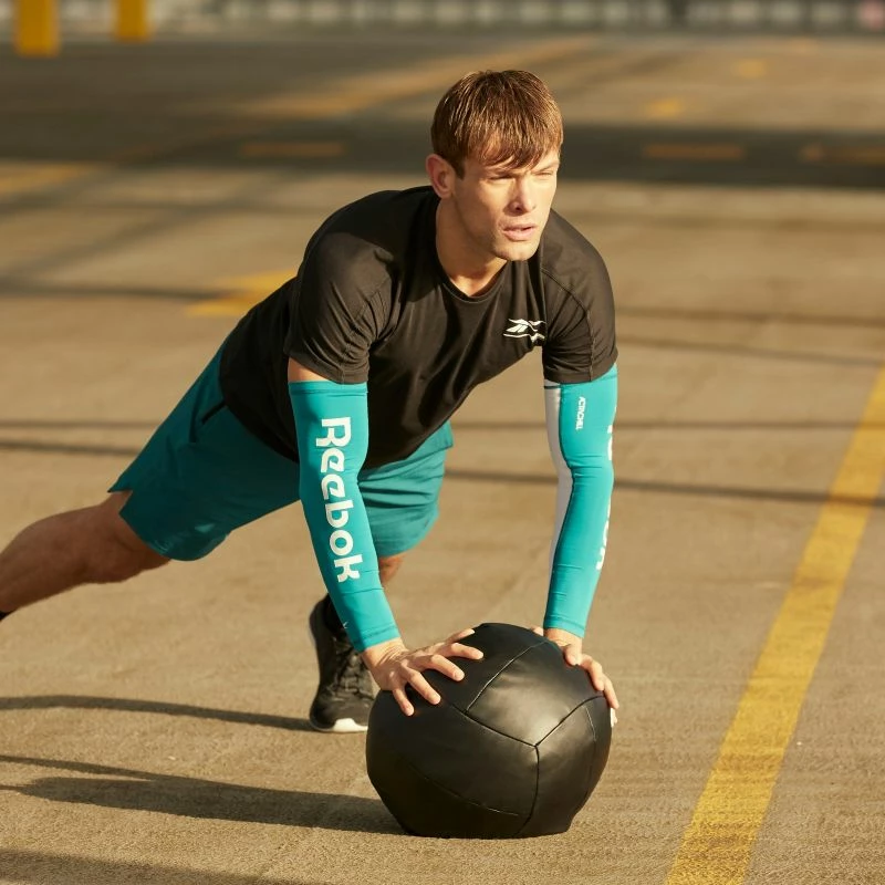 Kompresijski rokavi Reebok Activchill Rasl-13025GN za moške in ženske Kompresijski rokavi Reebok Activchill Rasl-13025GN za moške in ženske