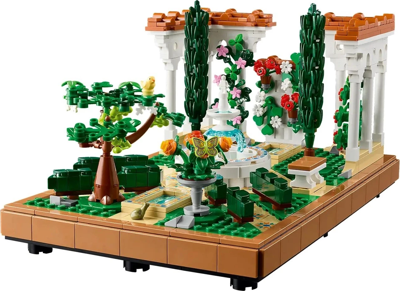 Vrt z vodnjakom LEGO ICONS 10359 Fountain Garden