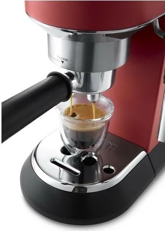 Rdeča espresso naprava DeLonghi Dedica EC 685, 1350 W, 15 bar