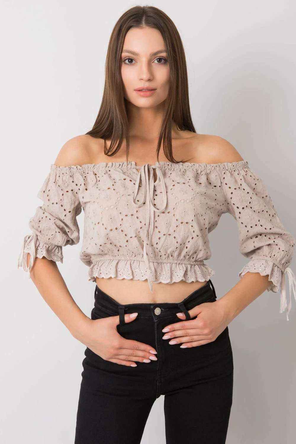 Bluza z zaponko na sprednji strani in na rokavih Och Bella model 167533, bež