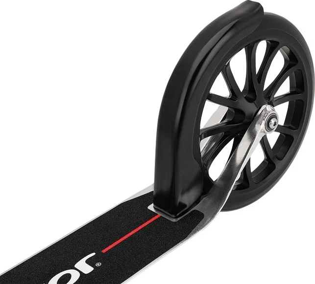 Trotinet Razor A6, 22,6", bel