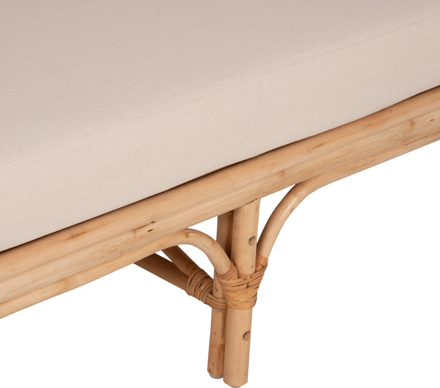 Ležalnik kavč LIGNANO FH9660 iz ratana v naravni barvi z bež blazinami 200x100x75Hcm