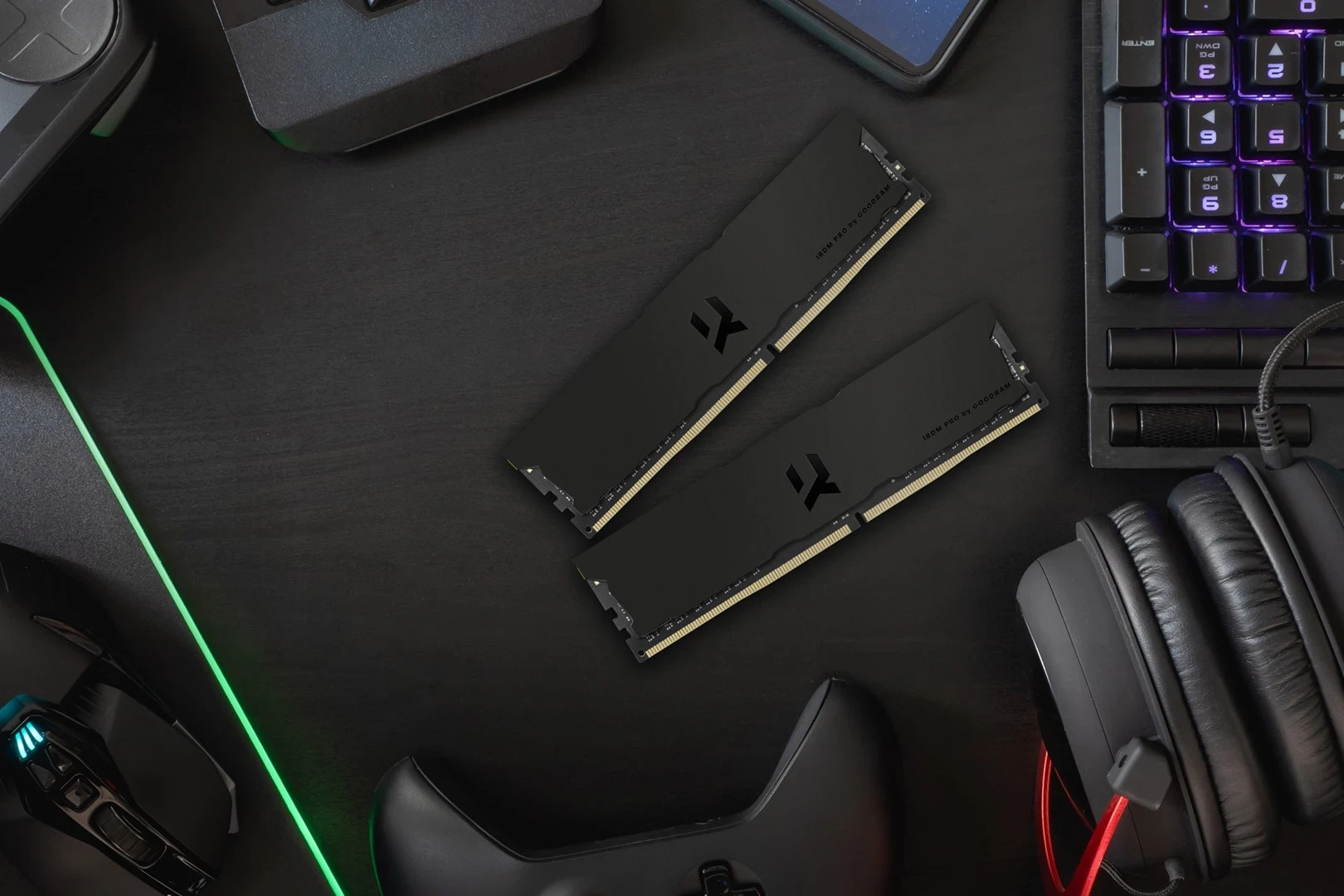 RAM pomnilnik Goodram IRDM PRO, 16 GB DDR4 3600 MHz, črn