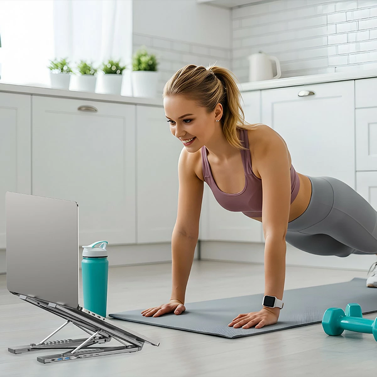 Nastavljivo stojalo za prenosnik z vgrajenim hubom HDMI/PD/SD, Unitek, srebrno