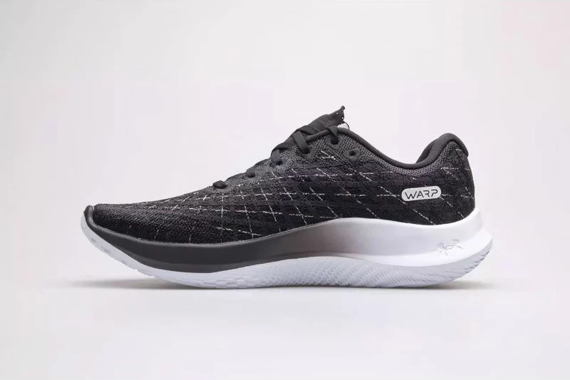 Superge, Under Armour, črne
