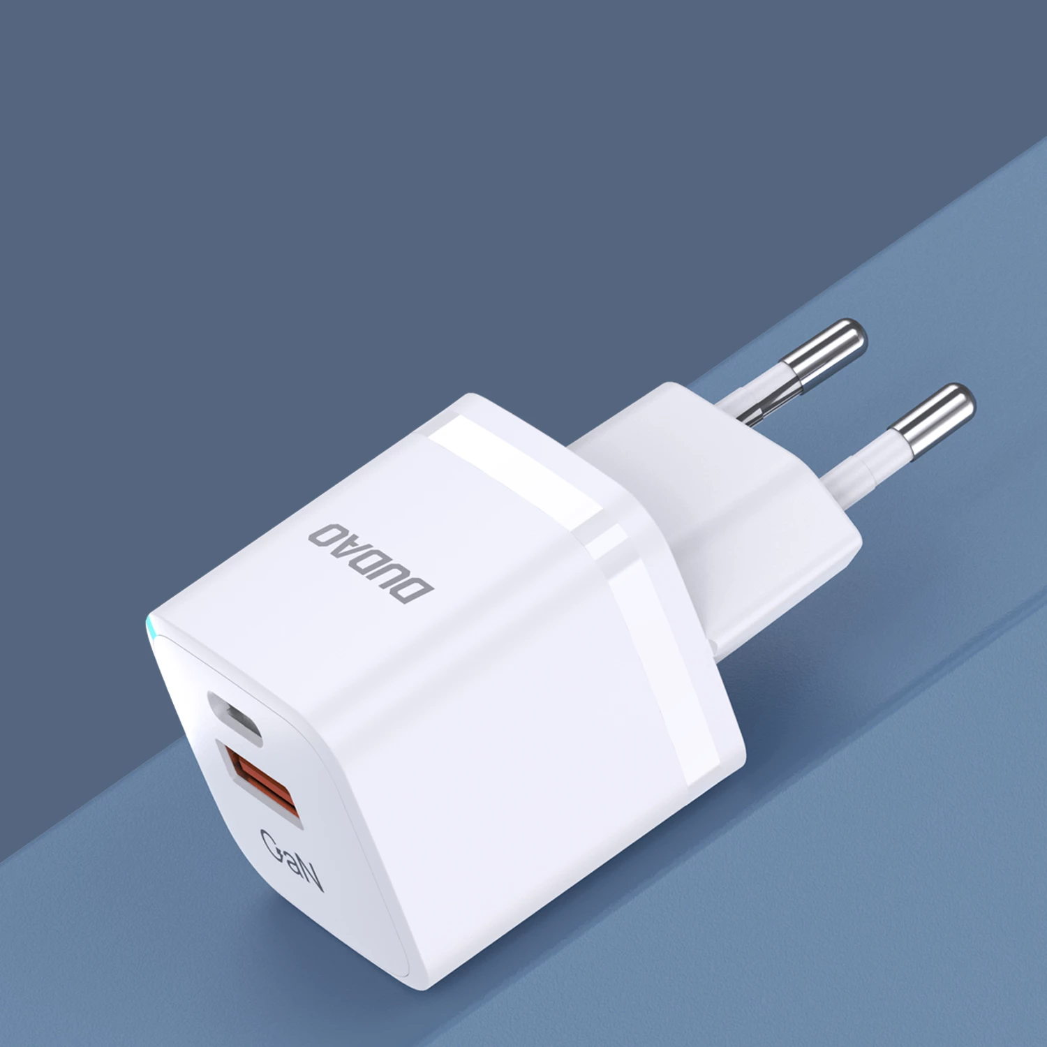 GaN stenski polnilec, Dudao A13ProEU, 33W, 2x USB-C/USB-A, bel