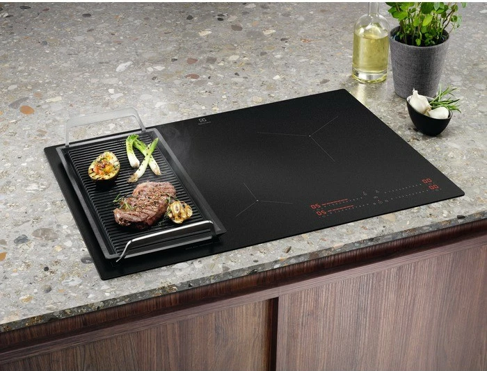 Indukcijska plošča Electrolux EIS82453 SMK, 80 cm, 4 kuhališča, črna