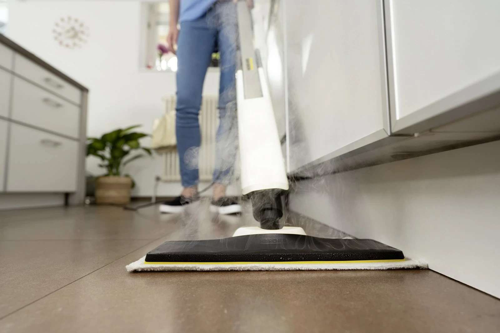 Parni sesalnik Karcher SC 2 UPRIGHT, 0,4 L, 1600 W, bel, črn