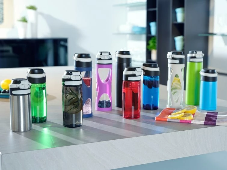 Potovalni termo kozarec Leifheit 3271, 600 ml, črn