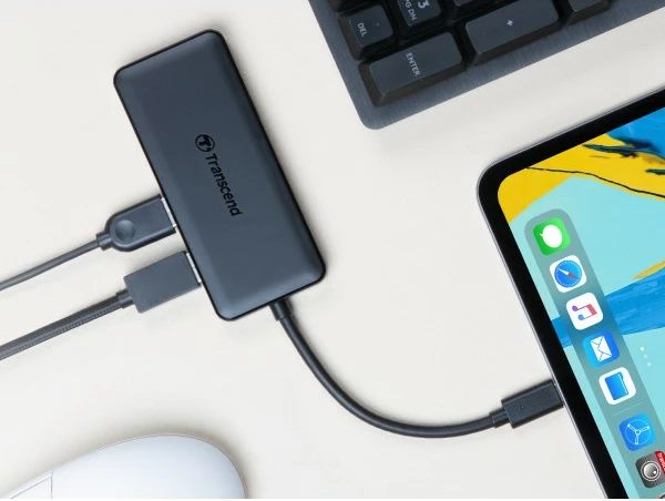 USB-hub 6-v-1, USB 3.1 Type-C, črn Transcend HUB5C USB-hub 6-v-1, USB 3.1 Type-C, črn Transcend HUB5C