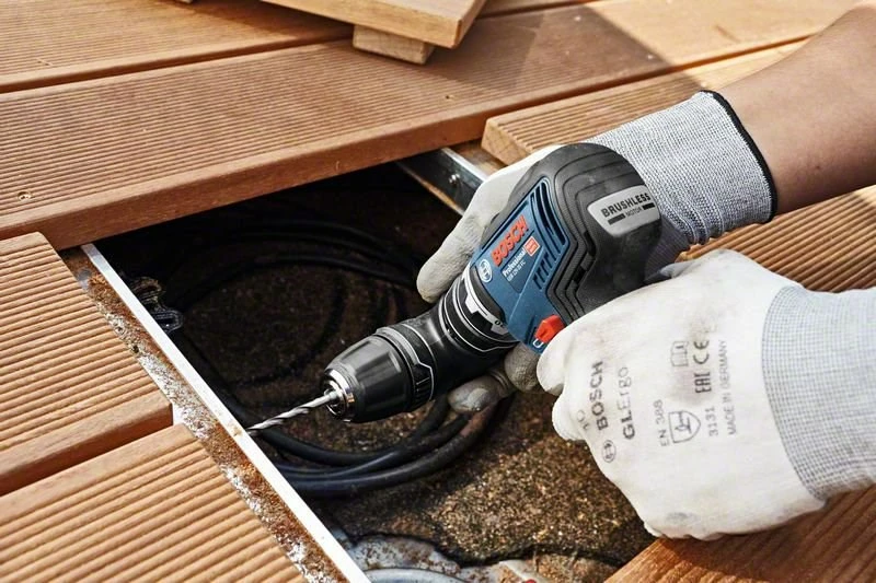 Vijačnik Bosch GSR 12V-35 FC, 12 V, 3 Ah, brezkrtačni, z 2 baterijama, črno/modro/rdeč, komplet