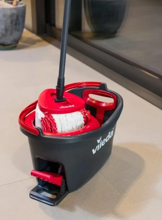 Rotni komplet za pomivanje tal Vileda Turbo, rdeč