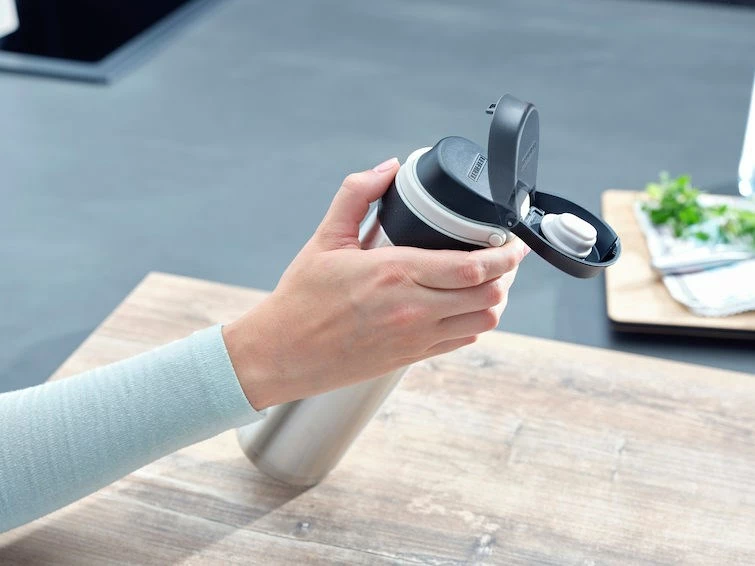 Termos za potovanje LEIFHEIT 3272, 600 ml, nerjaveče jeklo, srebrn