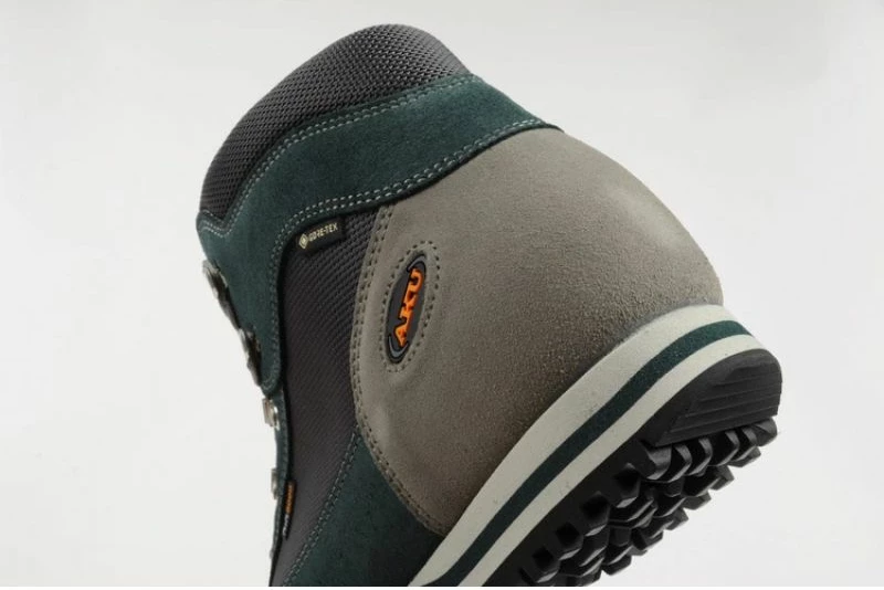 Treking atlete za ženske Aku, večbarvne